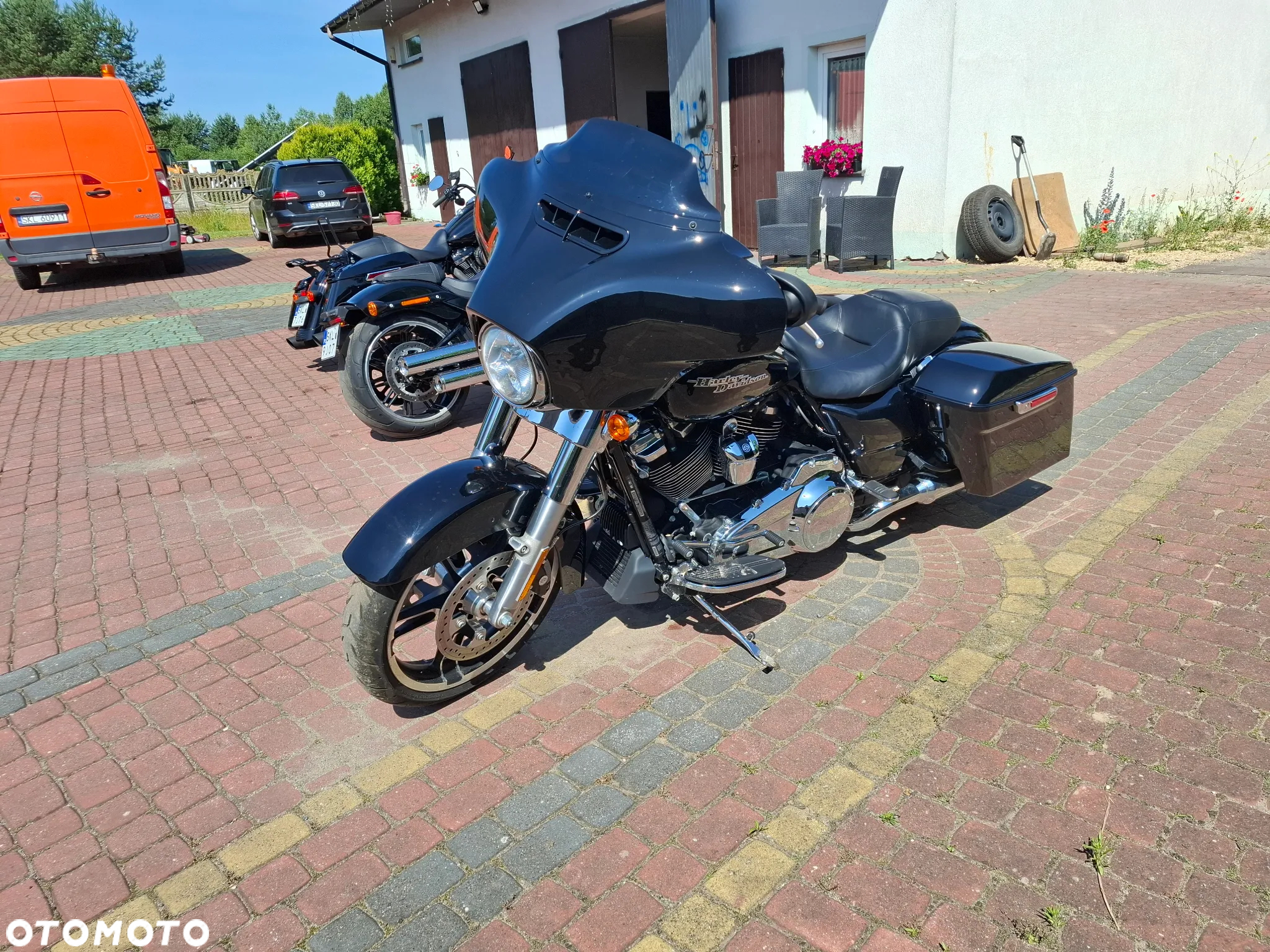 Harley-Davidson Touring Street Glide - 2