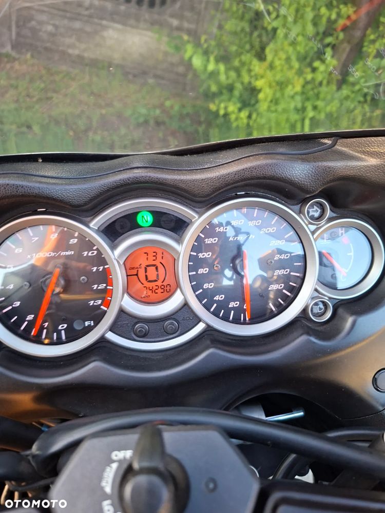 Suzuki Hayabusa - 5