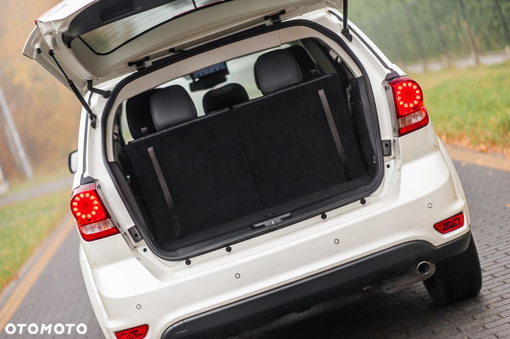 Fiat Freemont 2.0 Multijet Lounge AWD - 16