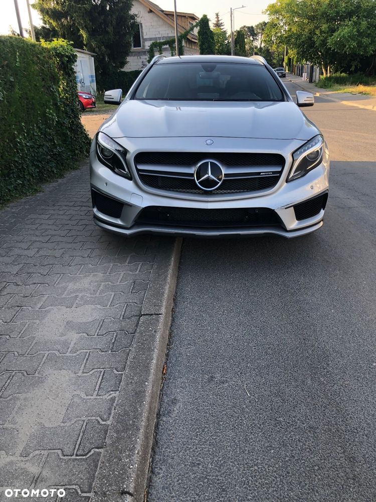 Mercedes-Benz GLA 45 AMG 4Matic 7G-DCT - 19