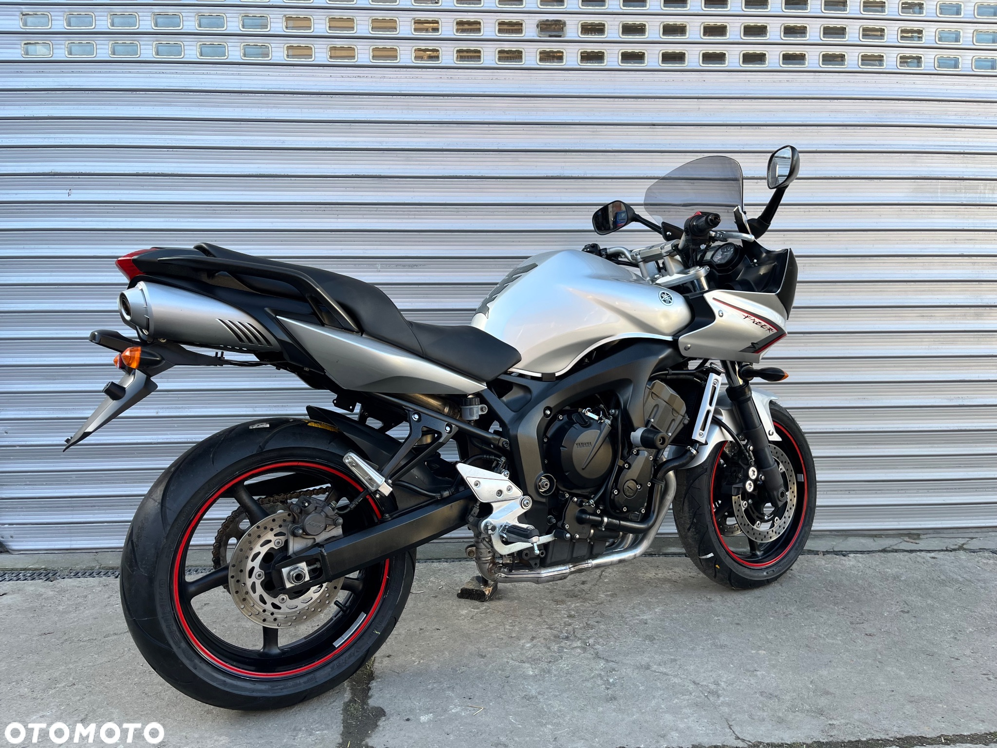 Yamaha FZ6 - 20