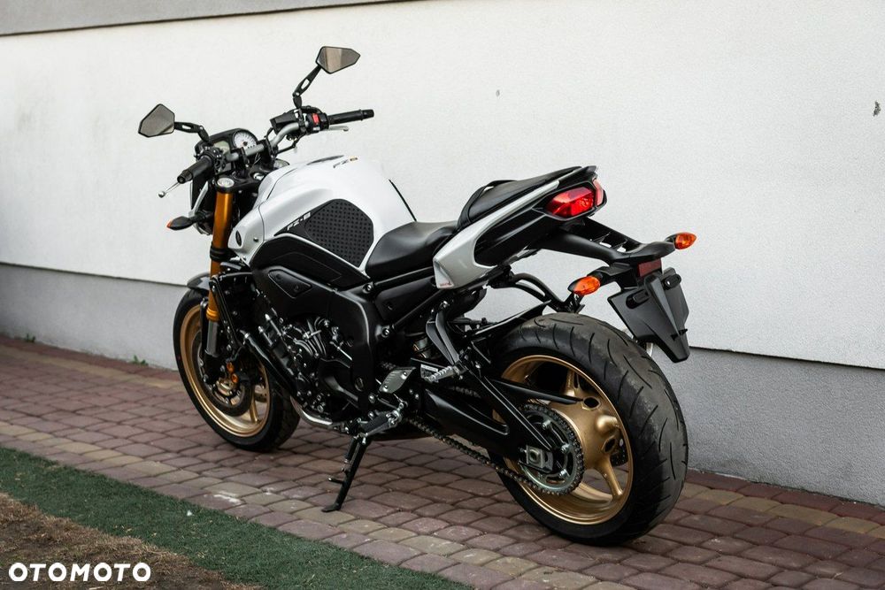 Yamaha FZ - 6