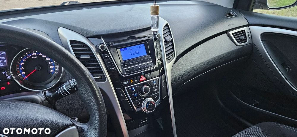 Hyundai i30 1.4 Classic - 9