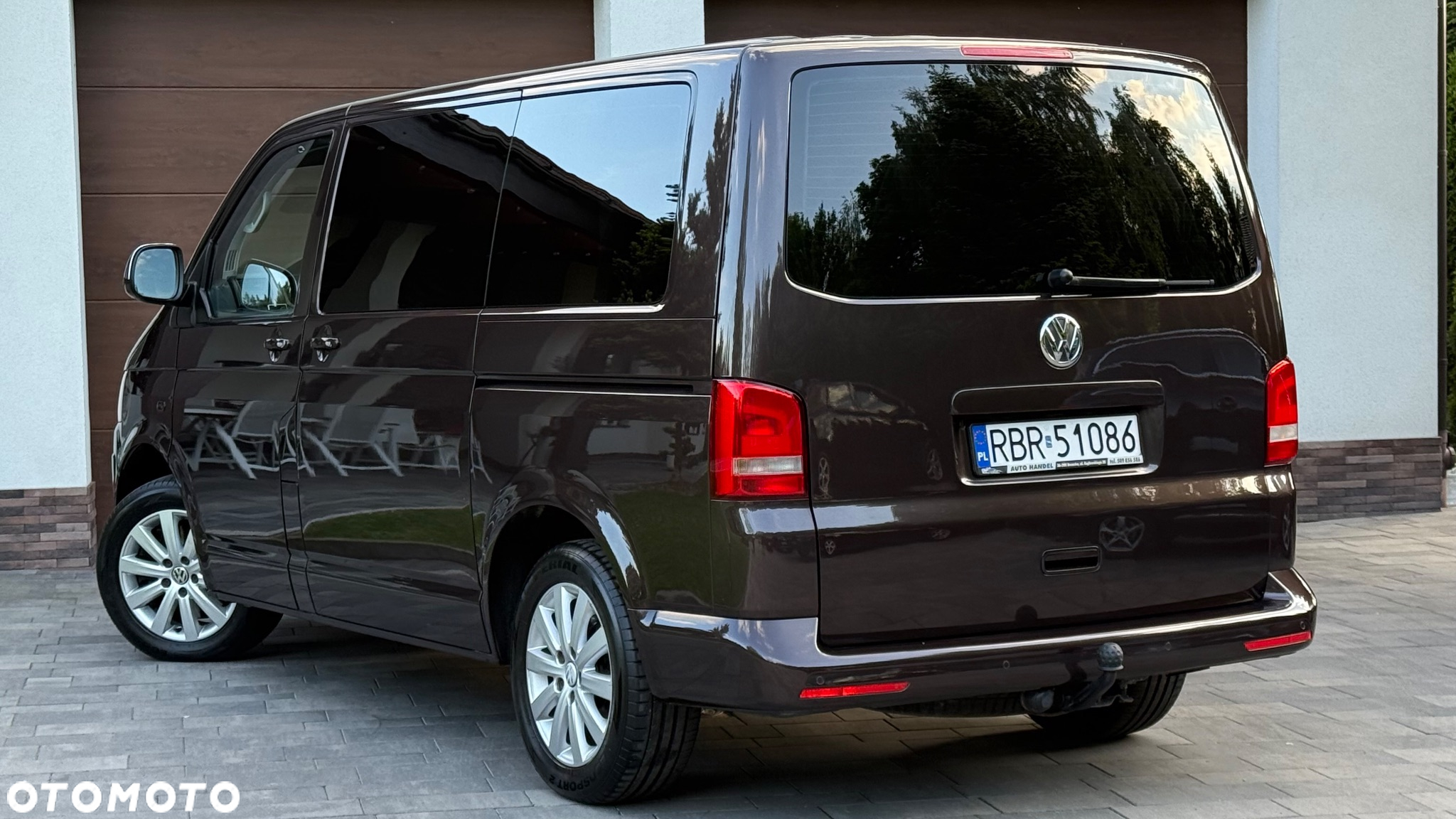 Volkswagen Multivan - 33