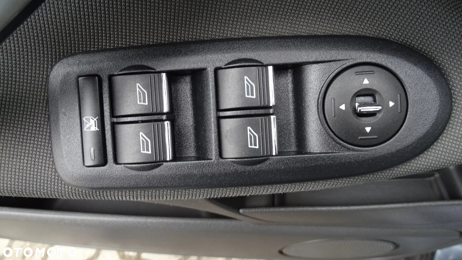 Ford Kuga 2.0 TDCi 2x4 Trend - 15