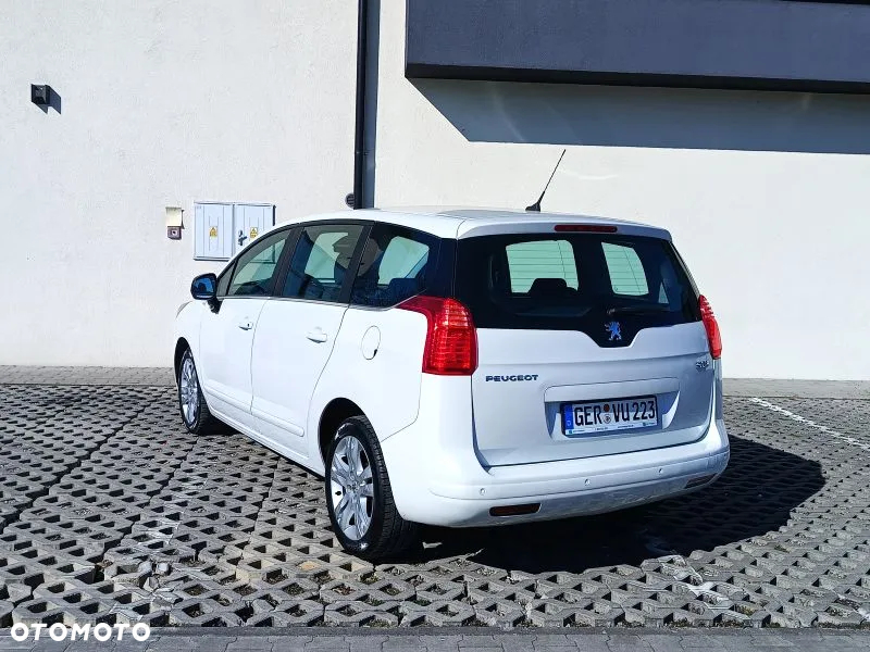 Peugeot 5008 - 6