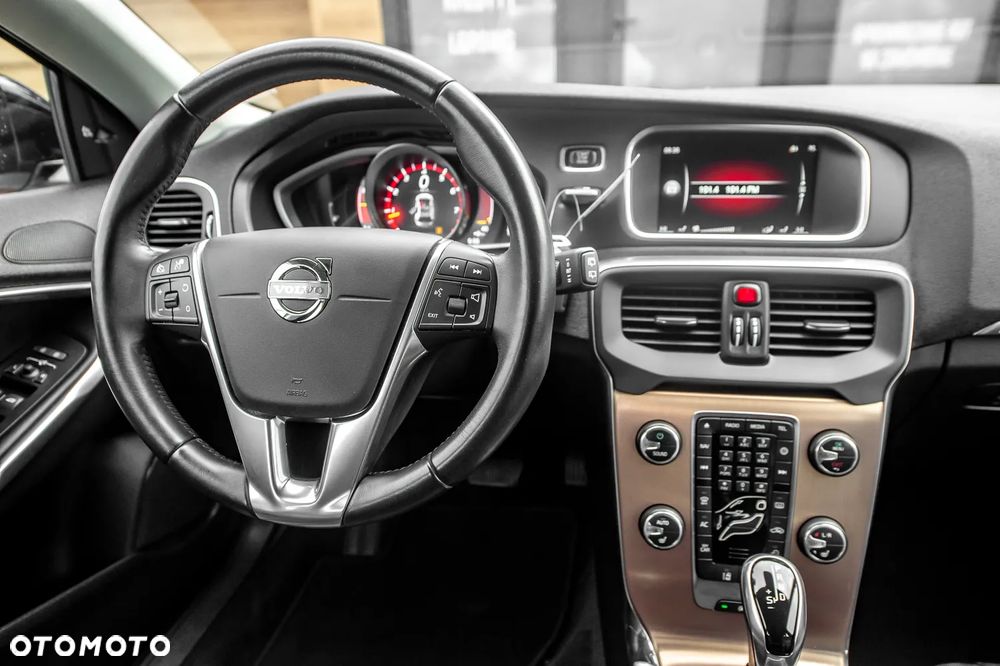 Volvo V40 Cross Country T5 AWD Geartronic Momentum - 29