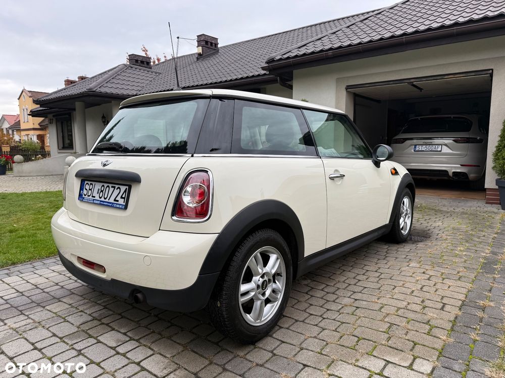 MINI ONE Standard - 11