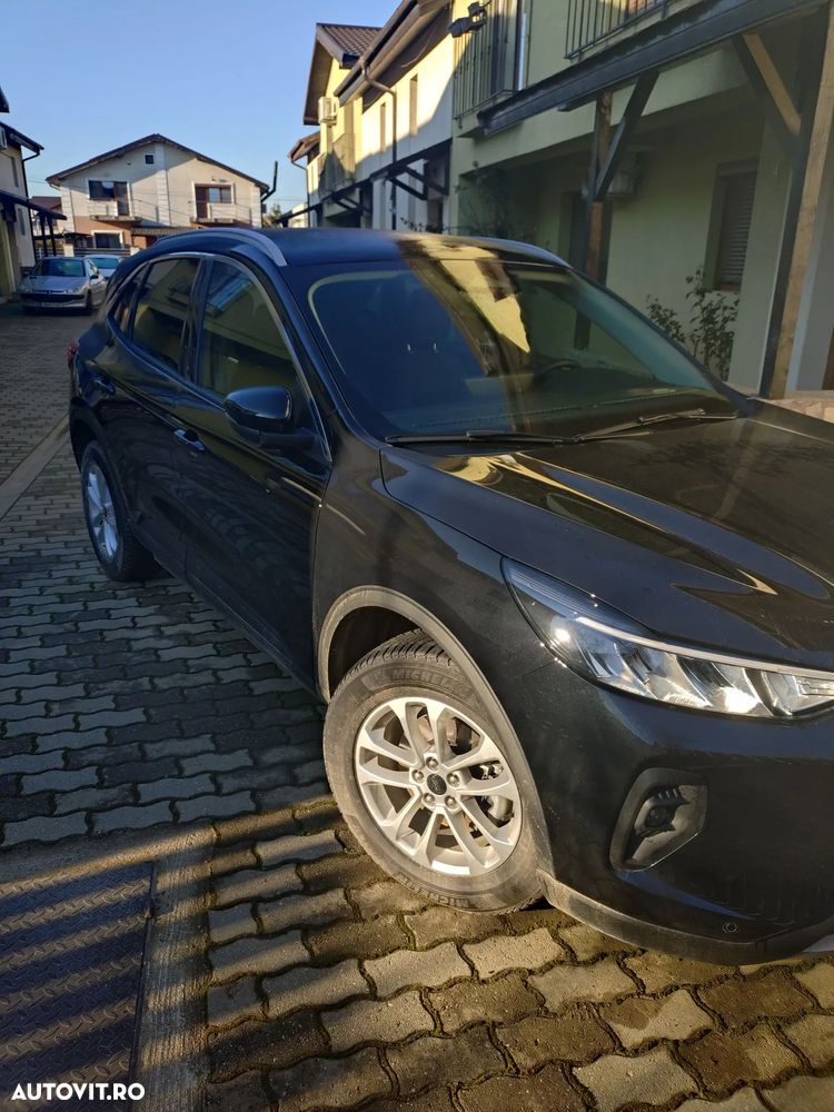 Ford Kuga 1.5 EcoBoost A8 FWD Titanium - 6