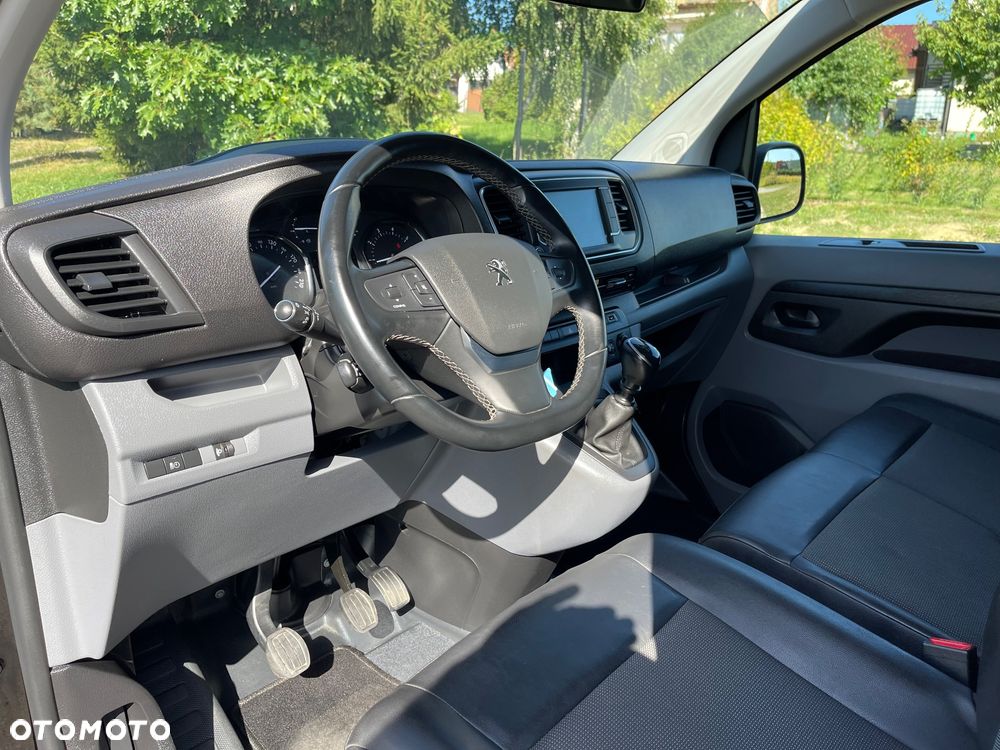 Peugeot Expert - 8