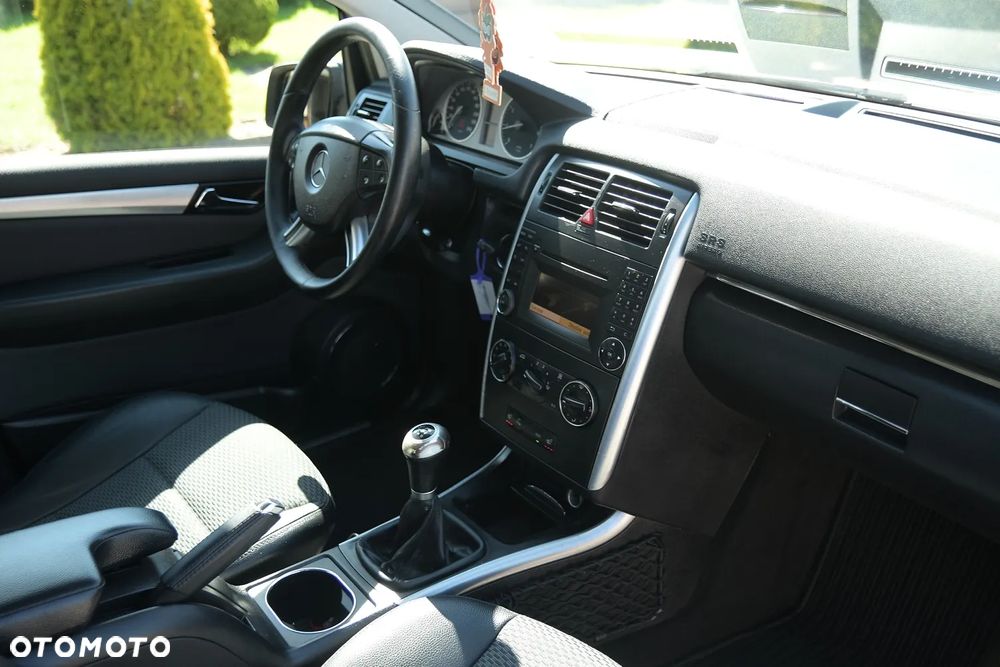 Mercedes-Benz Klasa B - 21