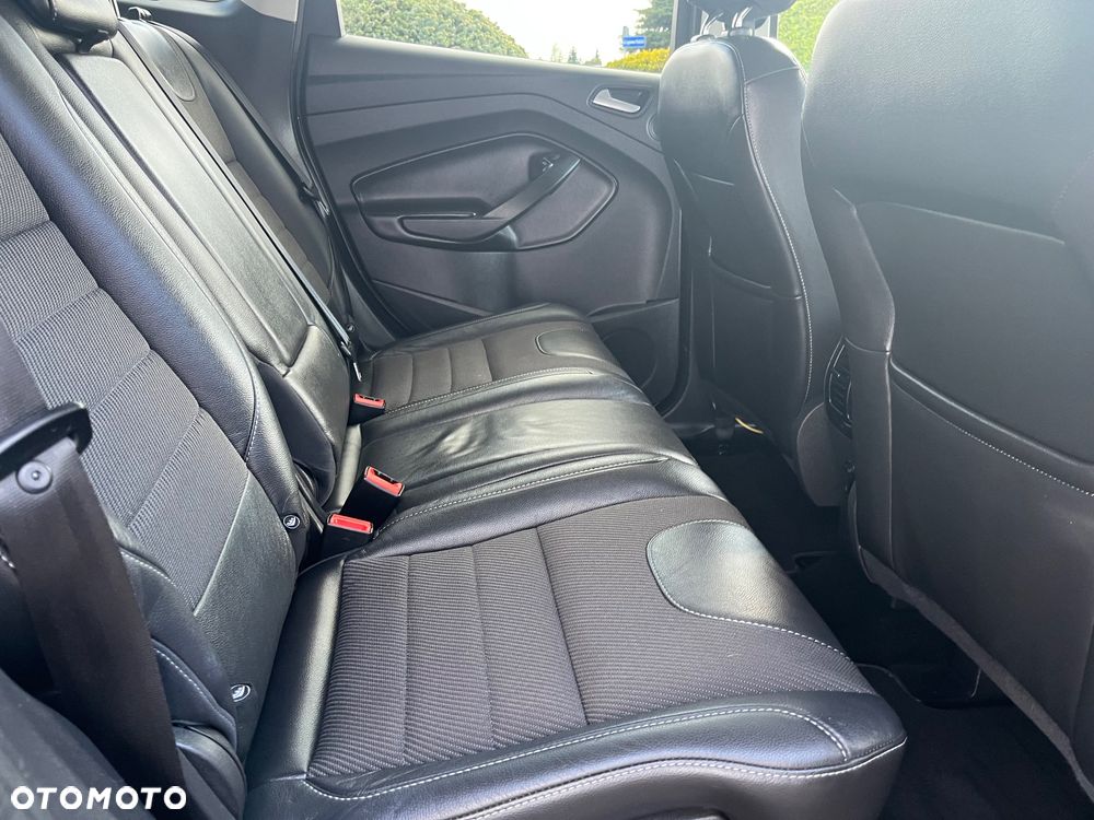 Ford Kuga 2.0 TDCi 4x4 ST-Line - 15