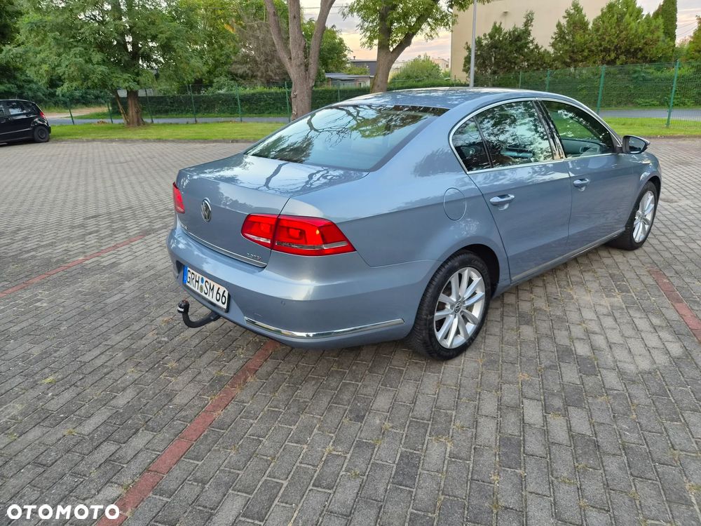 Volkswagen Passat 2.0 TSI Exclusive - 6