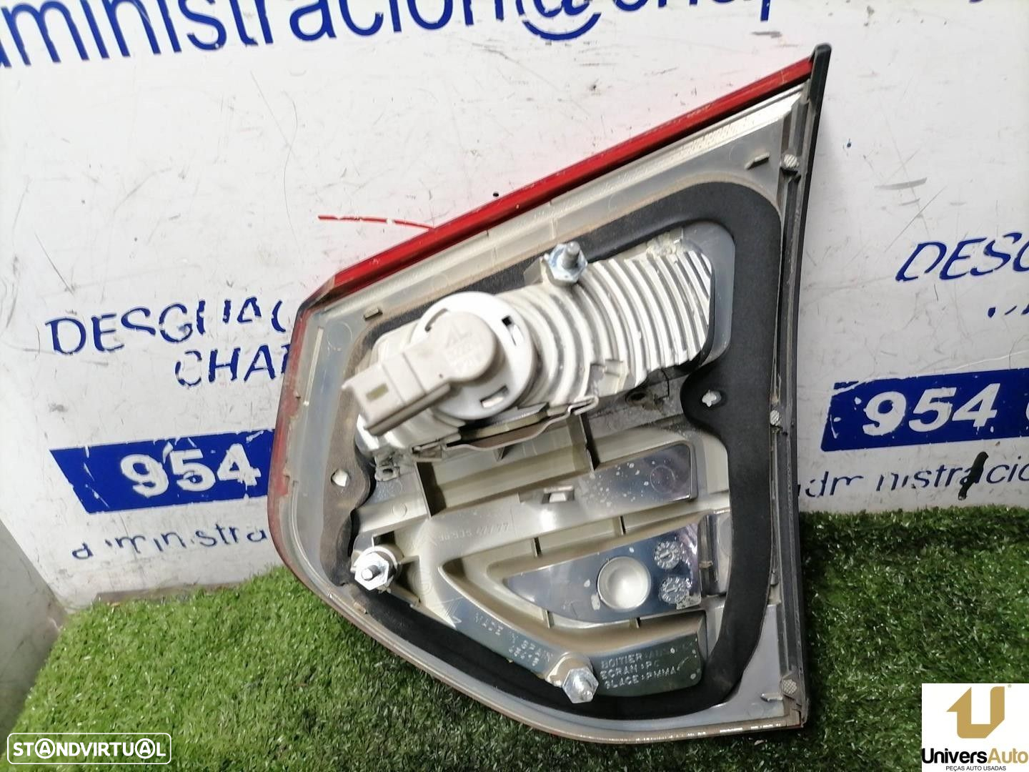 FAROLIM TRASEIRO ESQUERDO CITROEN C4 GRAND PICASSO I 2010 - - 2