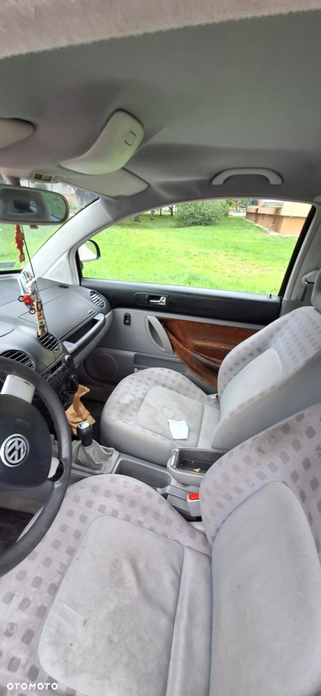 Volkswagen New Beetle 1999 photo 5
