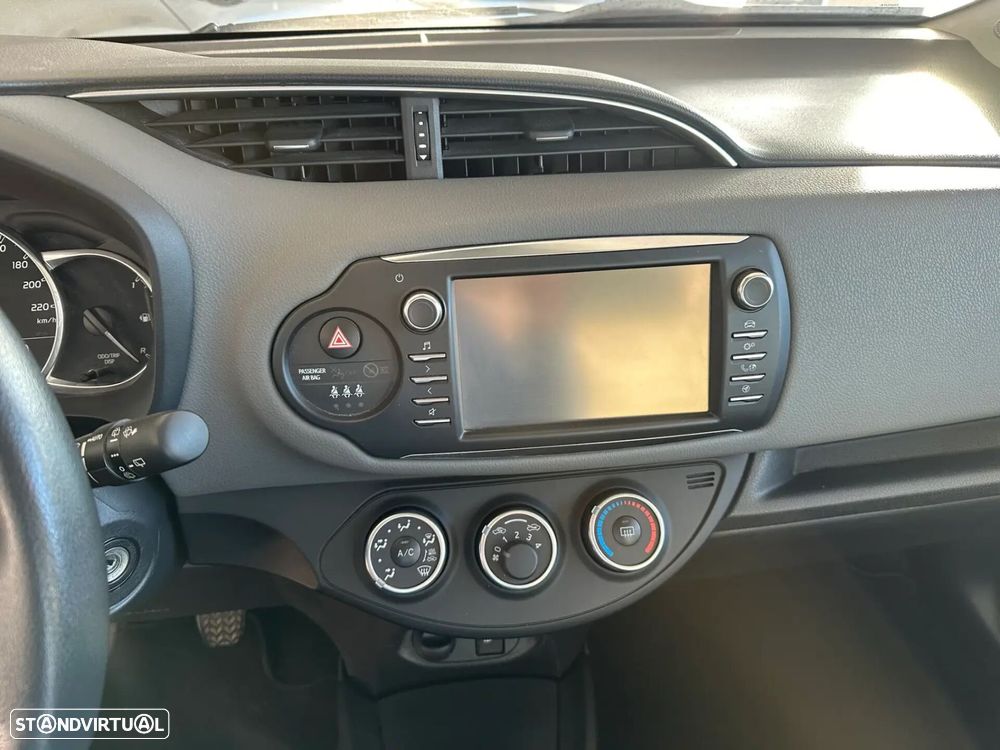 Toyota Yaris - 11