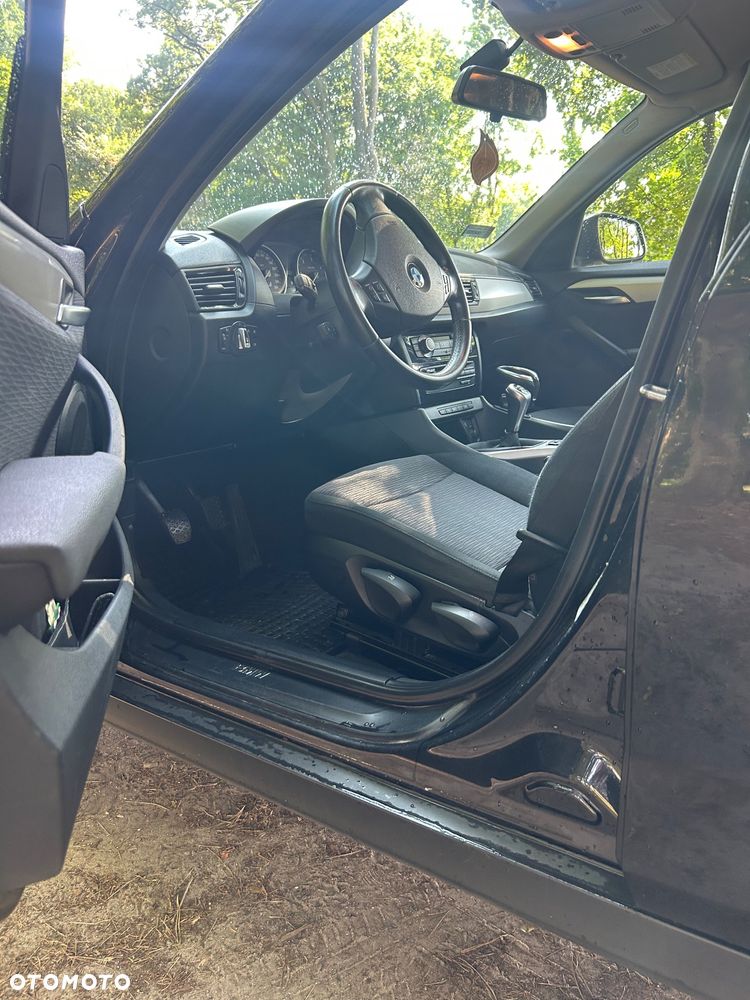 BMW X1 xDrive18d - 9