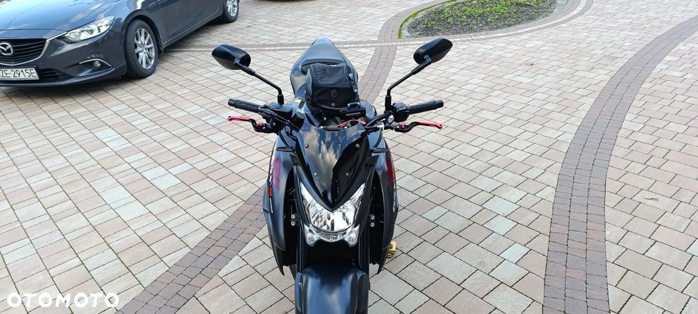 Suzuki GSX 1000 - 9