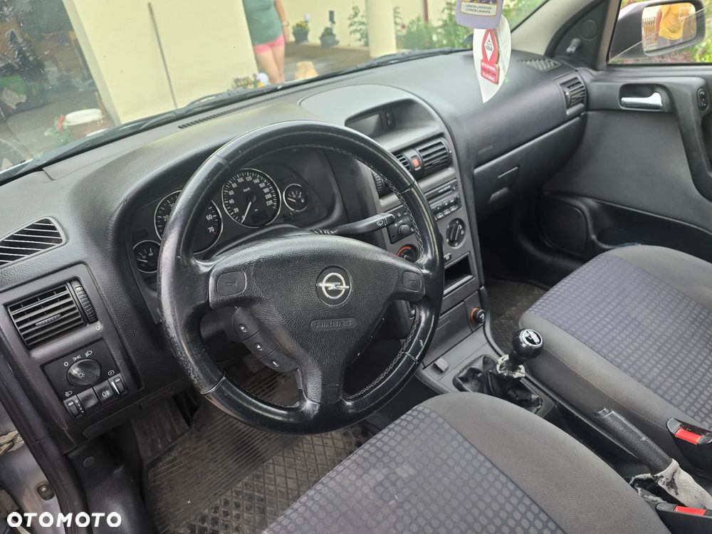 Opel Astra 1.6 GL / Start - 4