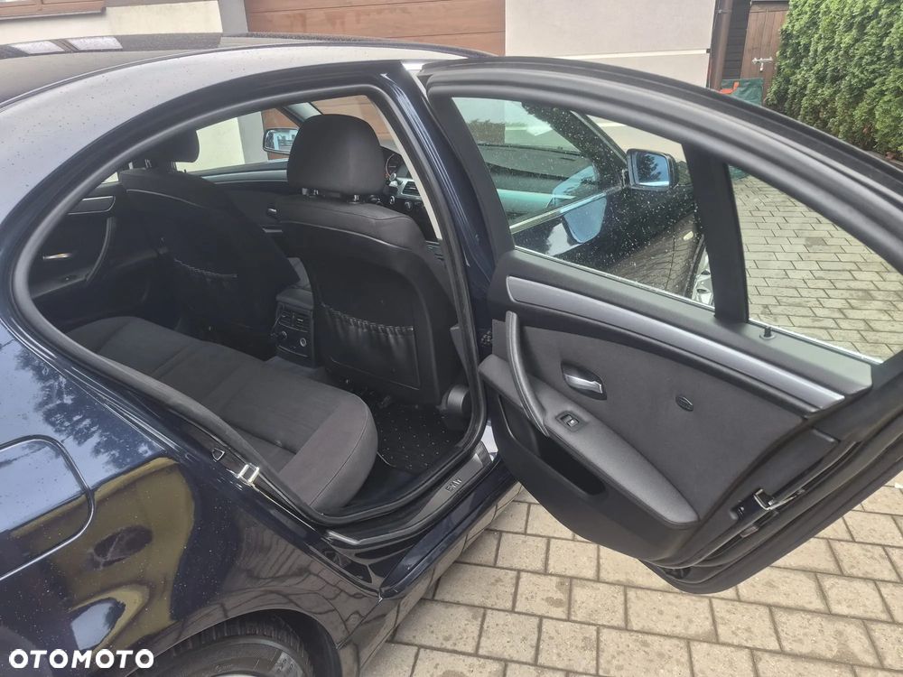 BMW Seria 5 520d - 17
