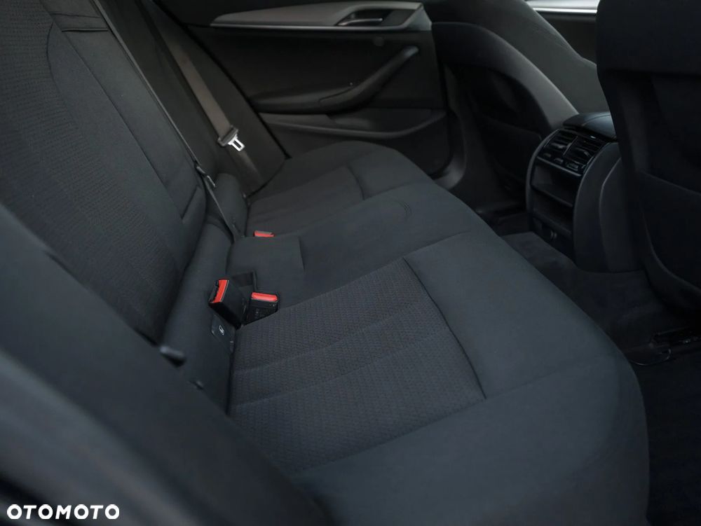 BMW Seria 5 - 28