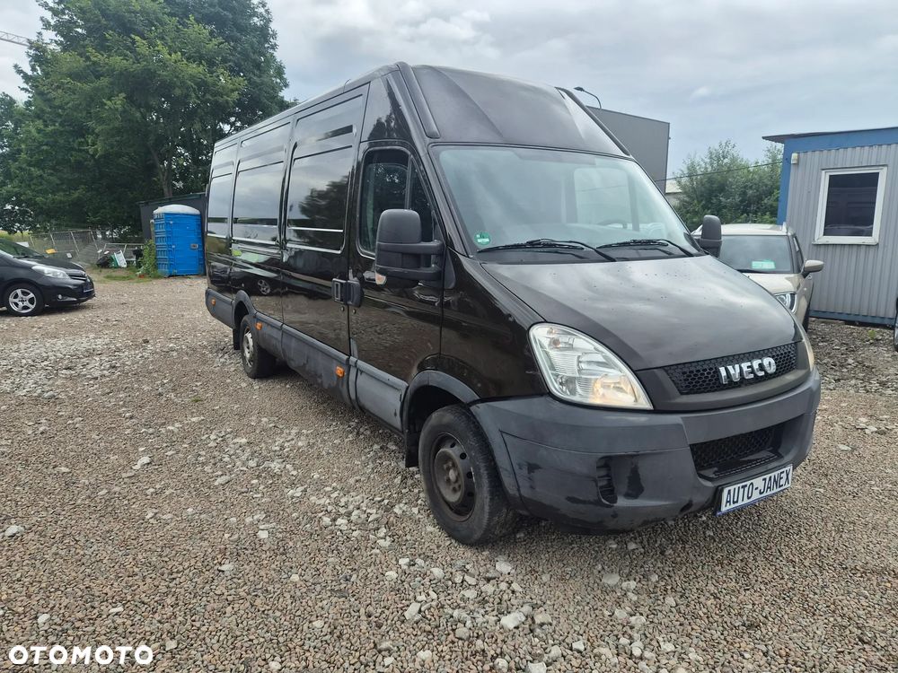 Iveco 35S13V