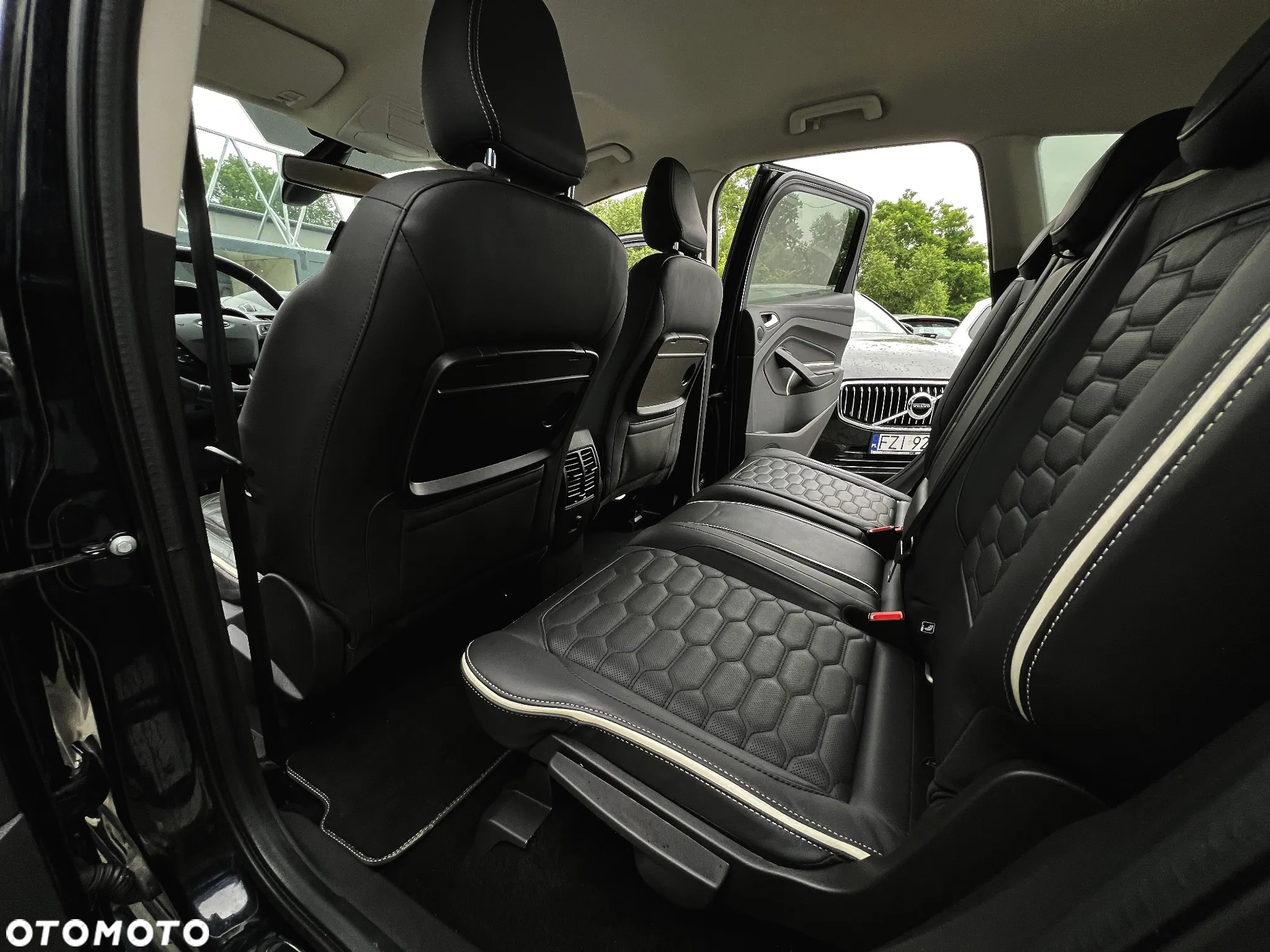 Ford Kuga 2.0 TDCi 4x4 Vignale - 23