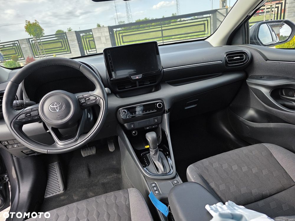 Toyota Yaris Hybrid 1.5 Style - 19