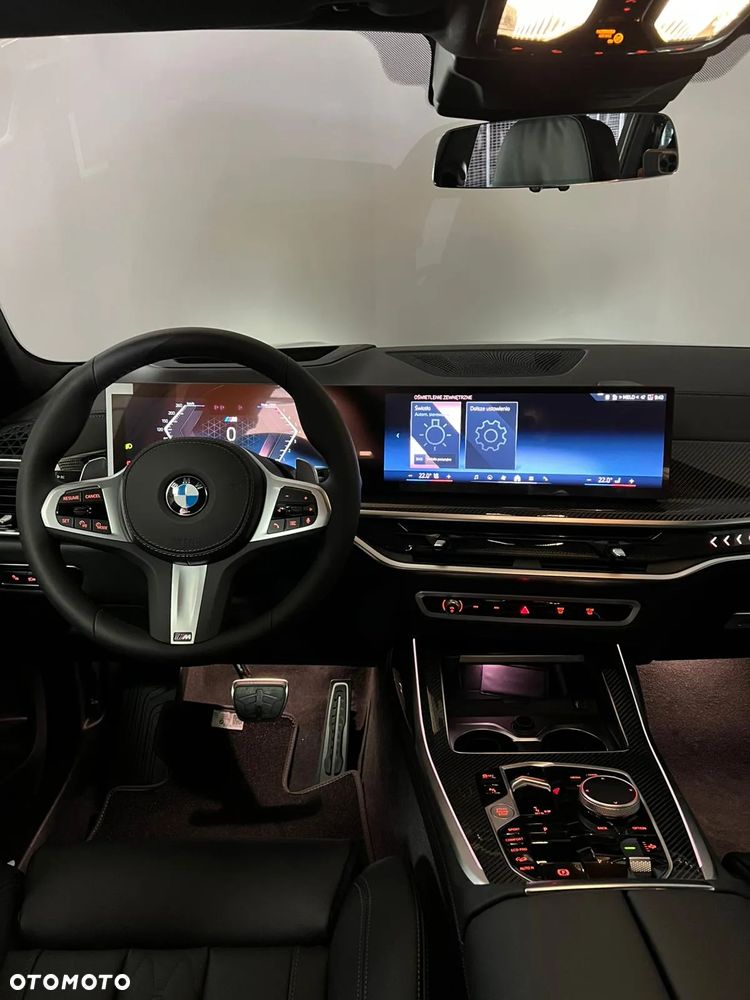 BMW X7 - 12