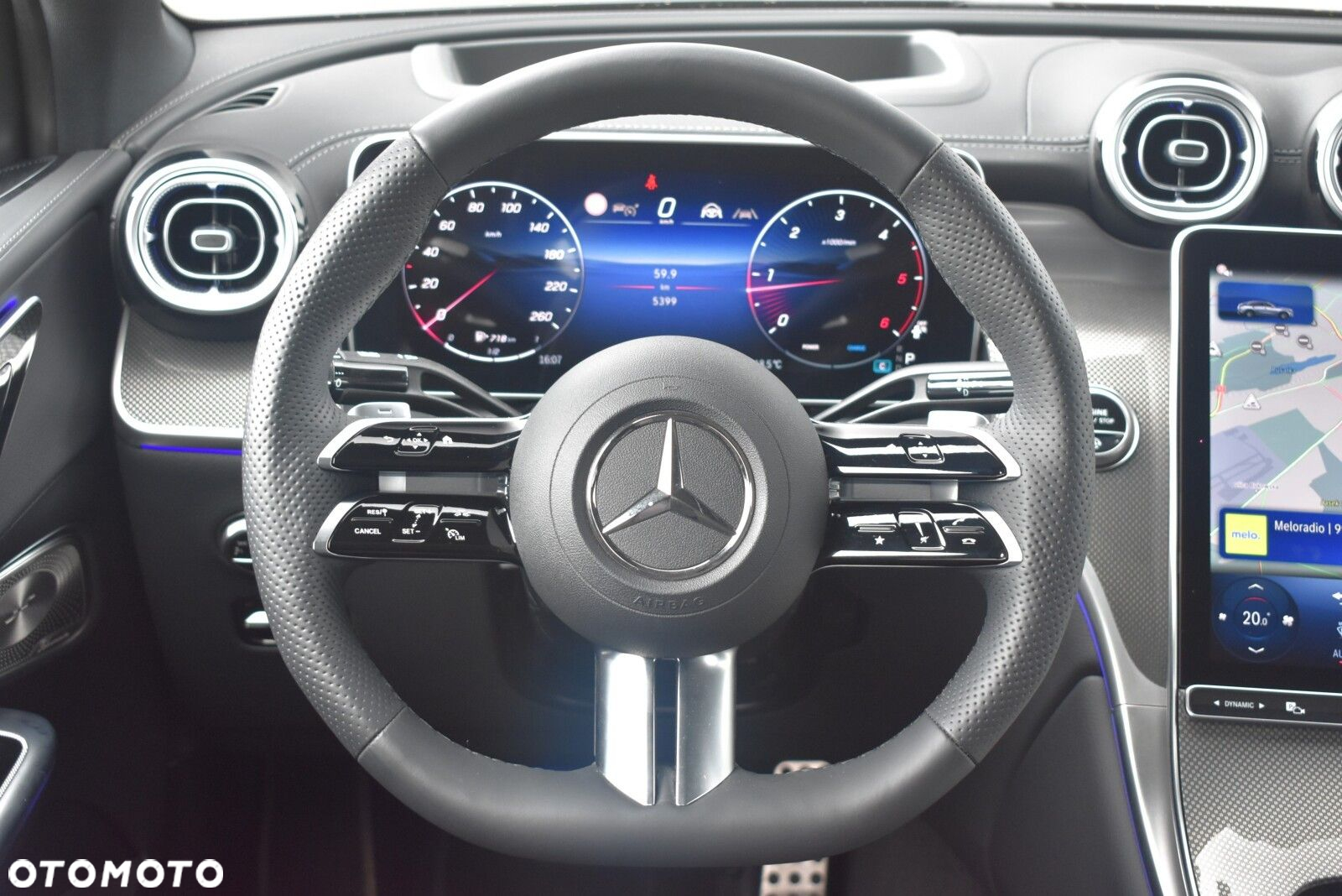 Mercedes-Benz GLC - 7