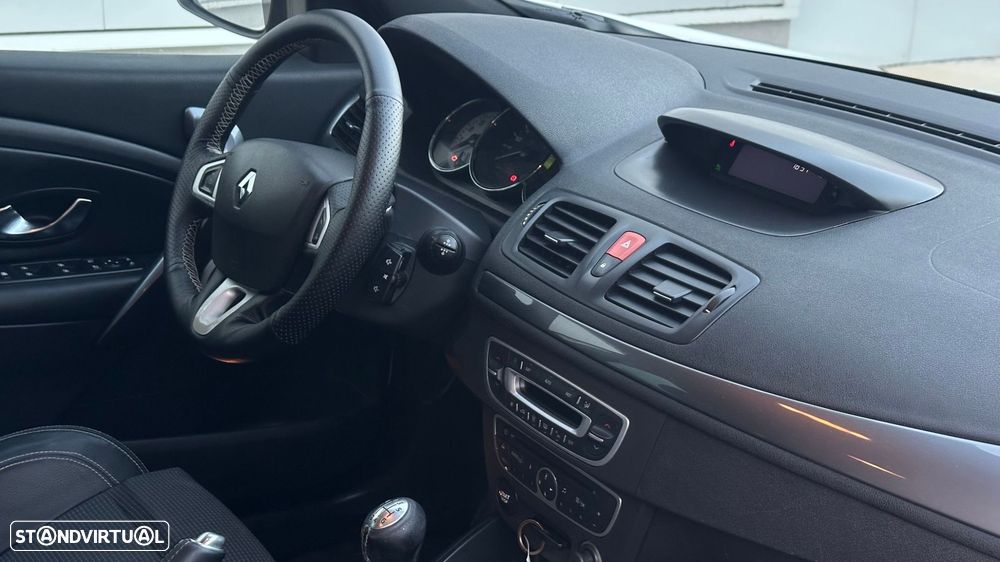 Renault Mégane Sport Tourer 1.5 dCi GT Line - 26
