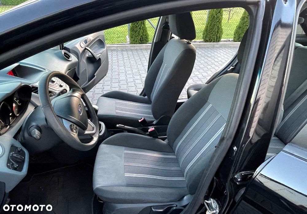 Ford Fiesta - 14