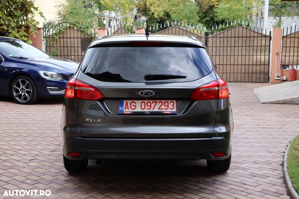 Ford Focus 1.5 EcoBlue Start-Stopp-System COOL&CONNECT - 11