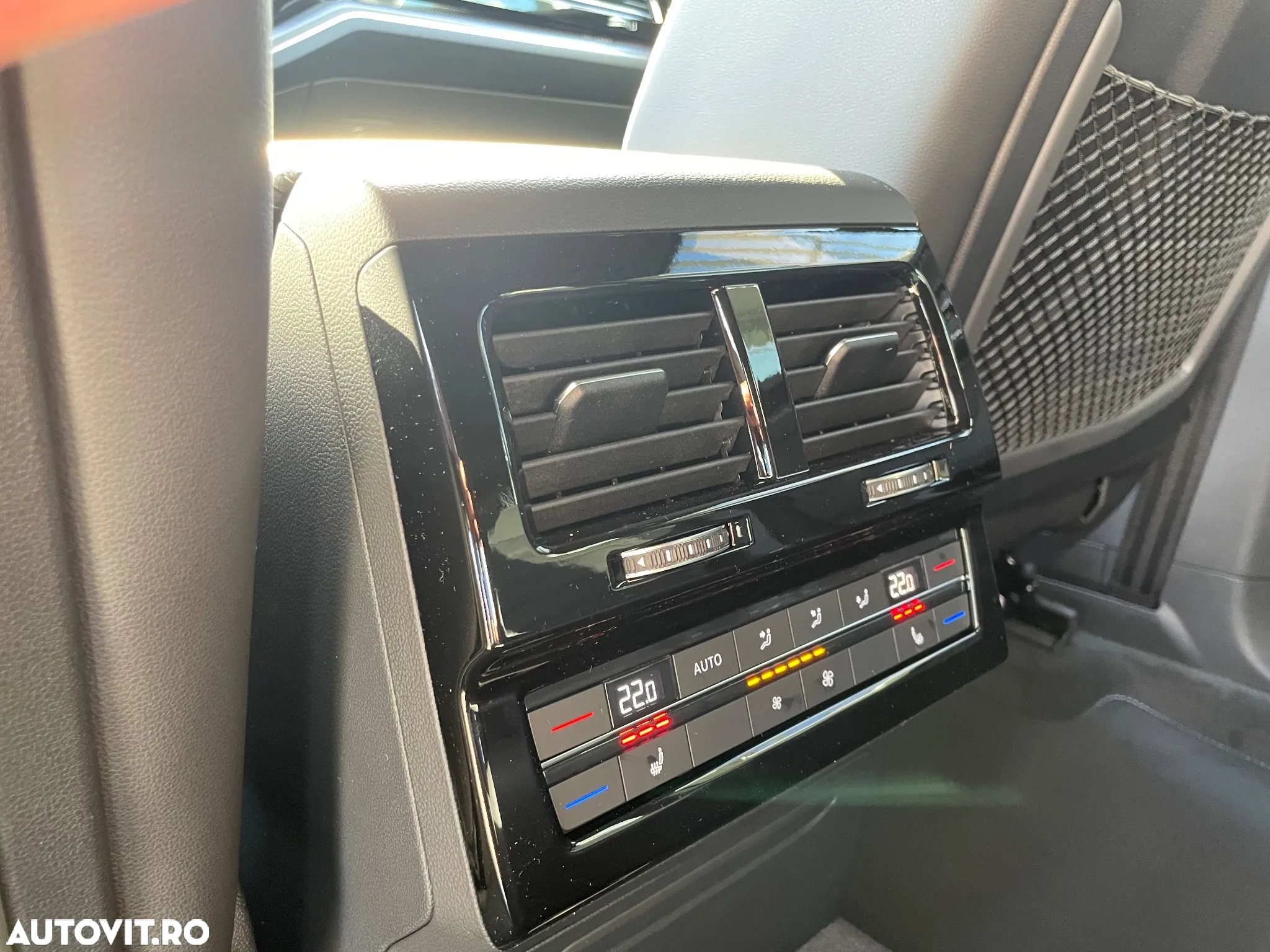 Volkswagen Touareg 3.0 V6 TDI 4Motion DPF Automatik R-Line - 8