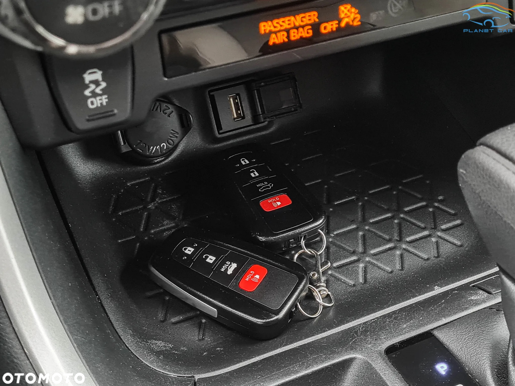 Toyota RAV4 2.5 4x4 Hybrid Black Edition - 36