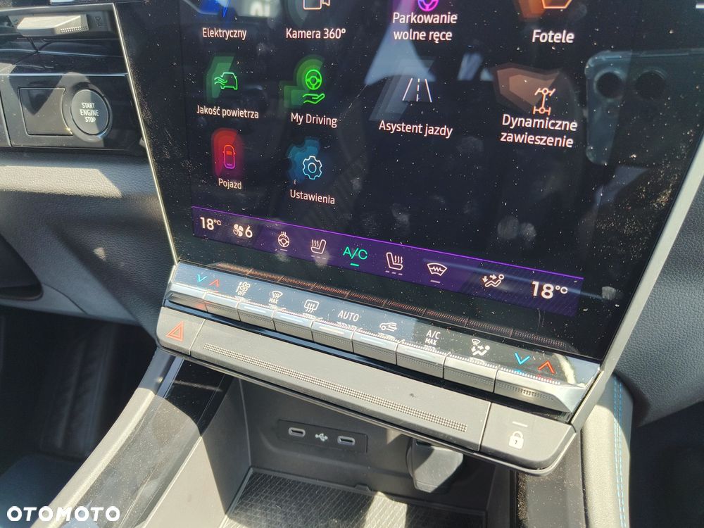 Renault Rafale 1.2 E-Tech Full Hybrid 200 esprit Alpine MMT - 28