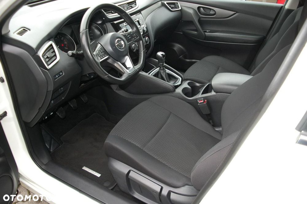 Nissan Qashqai - 23