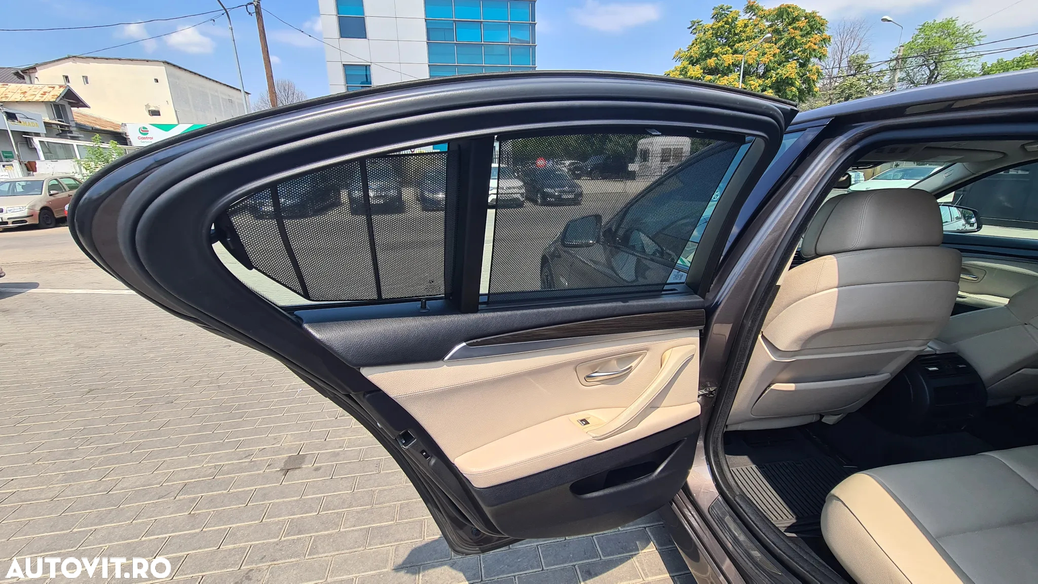 BMW Seria 5 530d xDrive - 27