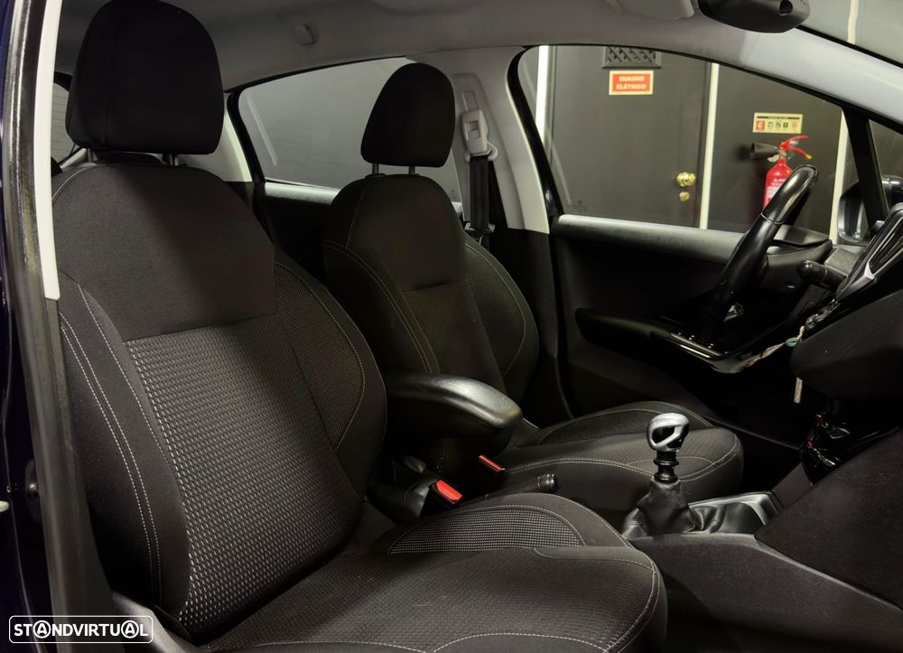 Peugeot 208 1.5 BlueHDi Allure - 26