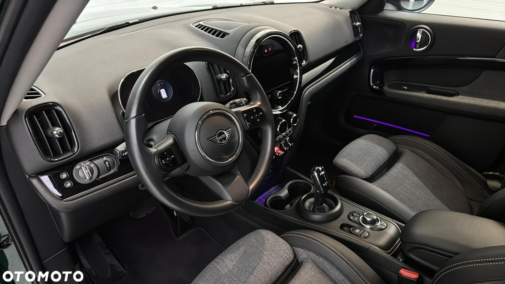 MINI Countryman Cooper Classic Trim - 11