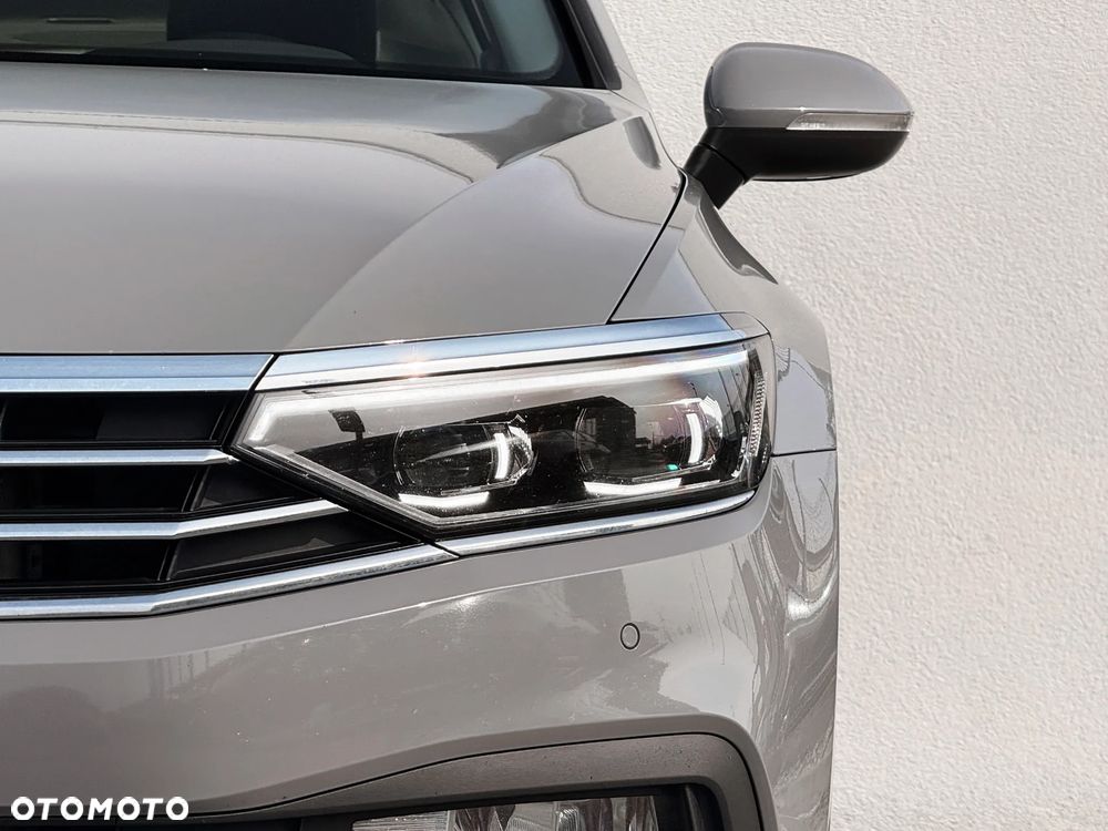 Volkswagen Passat Variant 1.5 TSI EVO Business DSG - 10