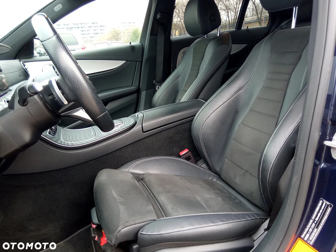 Mercedes-Benz Klasa E 220 d 4-Matic AMG - 12