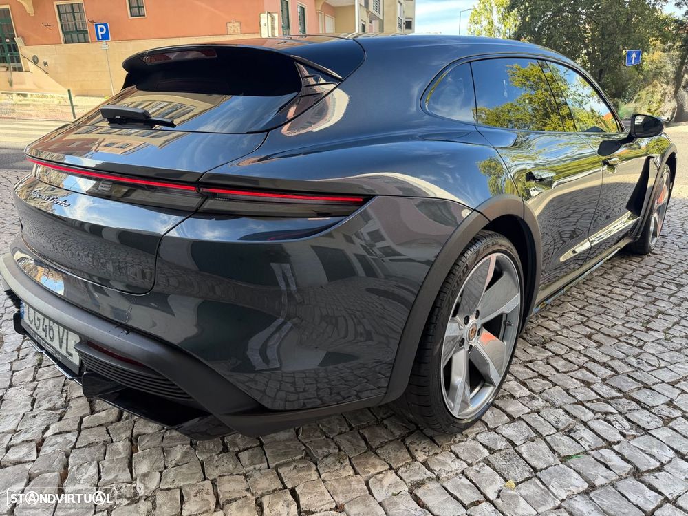 Porsche Taycan Cross Turismo Turbo - 5