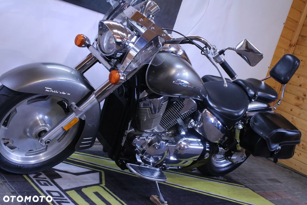 Honda VTX - 35