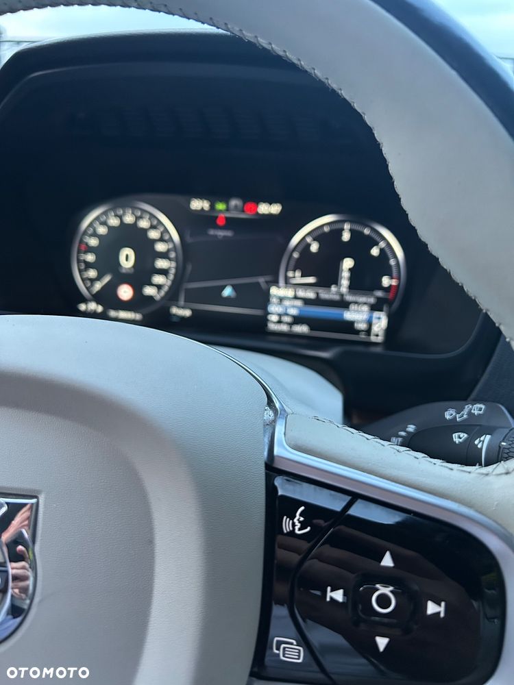 Volvo XC 90 - 20