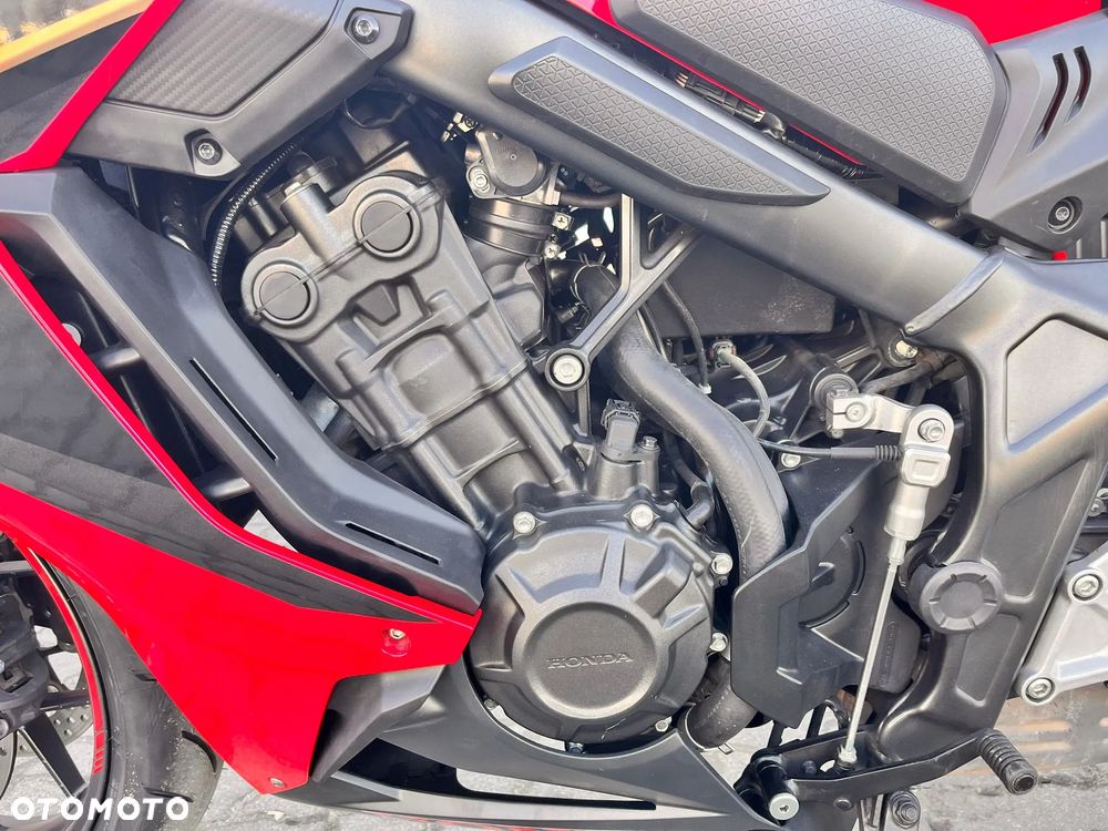 Honda CBR - 9