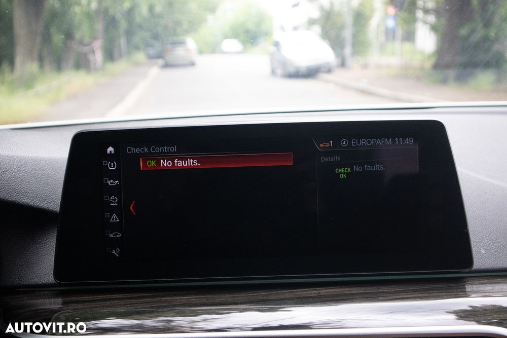 BMW Seria 5 530d xDrive Aut. Luxury Line - 37