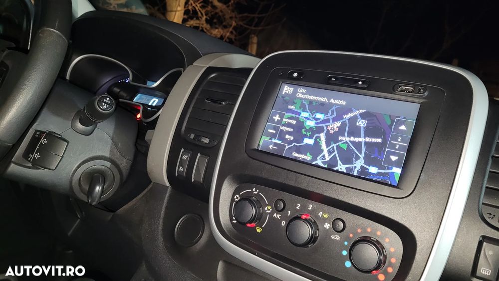 Renault Trafic ENERGY Start & Stop Combi L1H1 Expression - 17