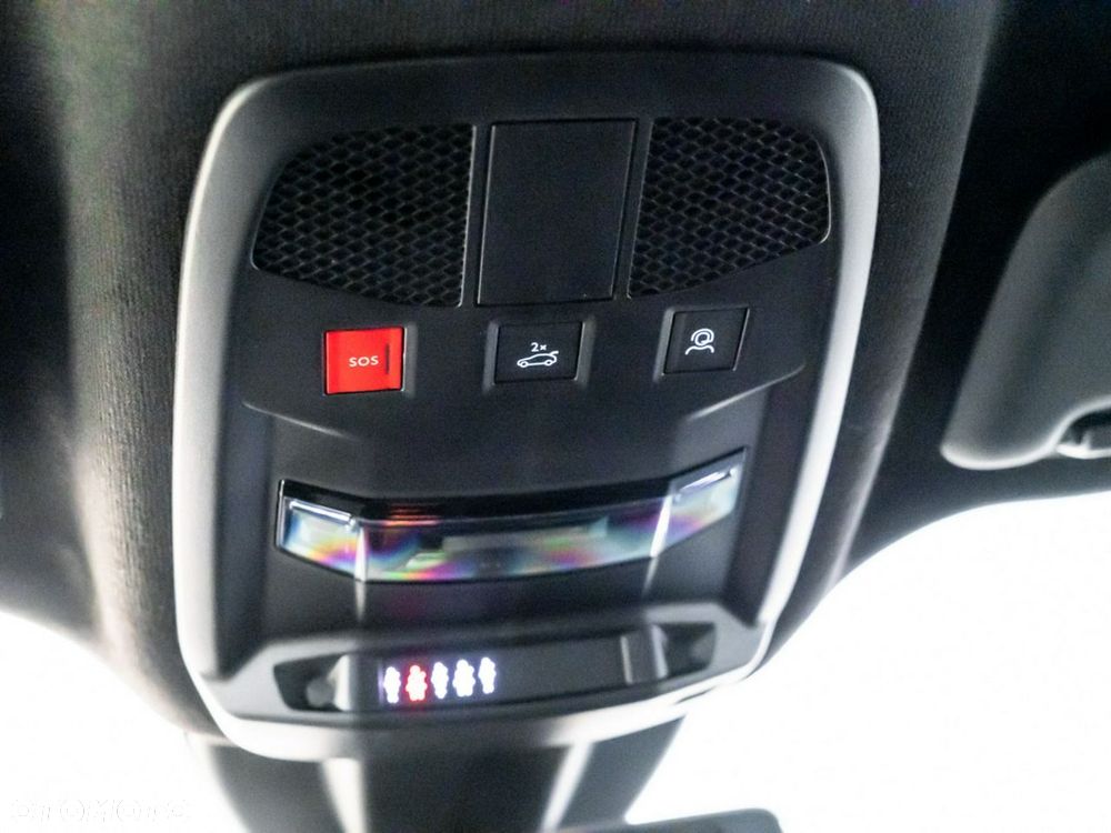 Alfa Romeo Junior 1.2 mHEV Ibrida Speciale eDCT - 28