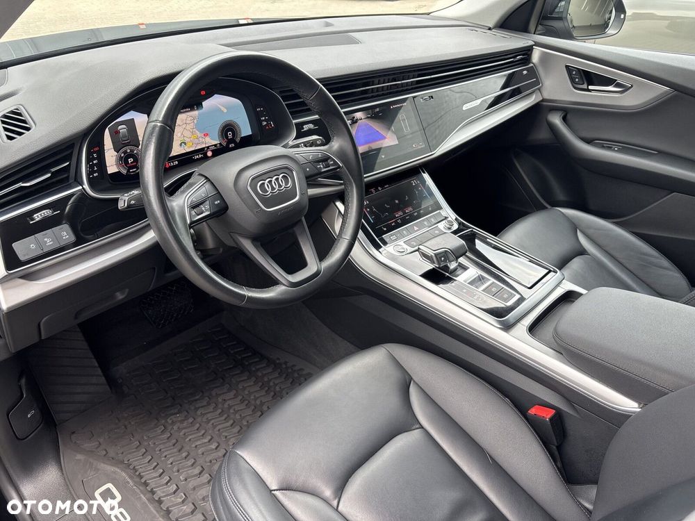 Audi Q8 - 17
